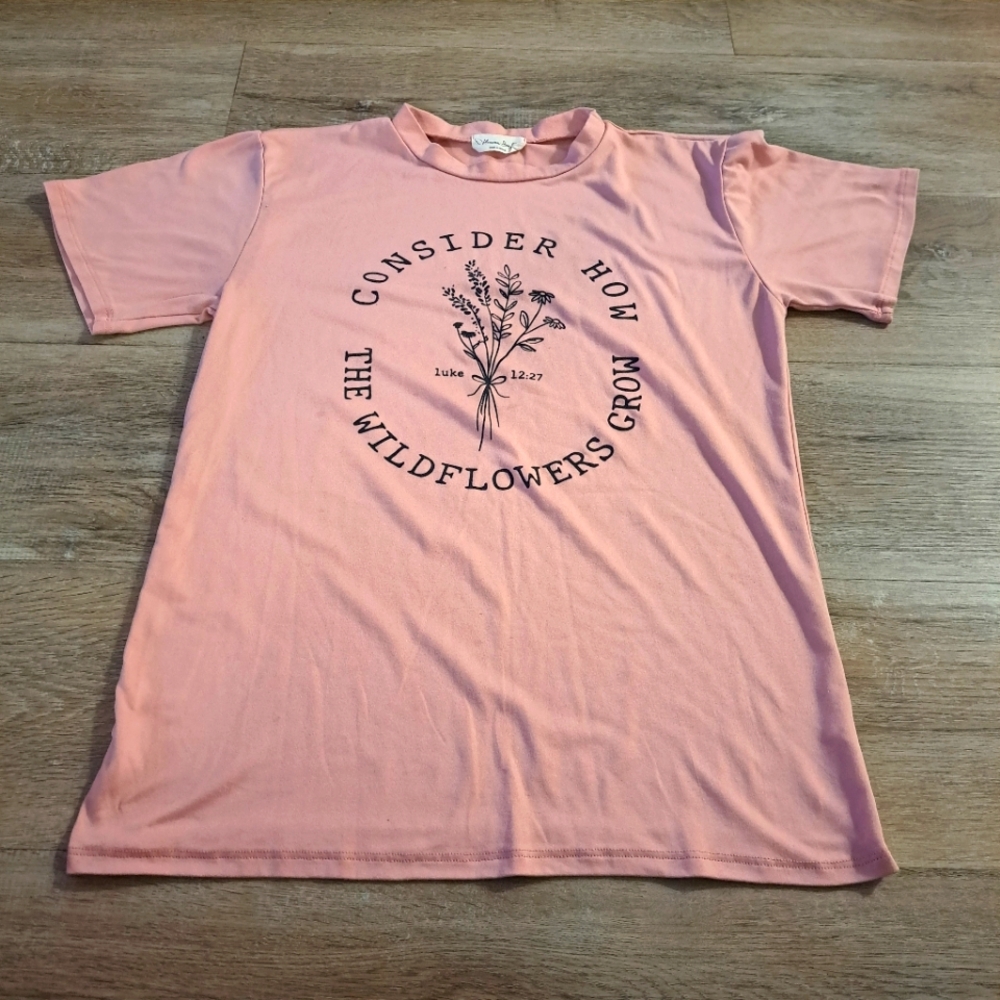 Heaven Sent Dusty Rose Graphic T-Shirt Relaxed Fit Women's Size XS - Picture 7 of 8